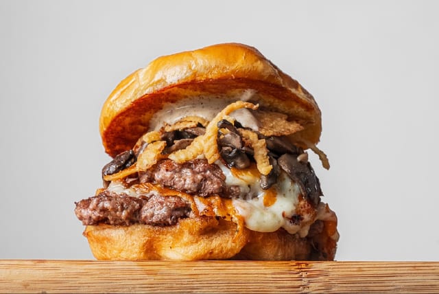 Peppercorn Burger.