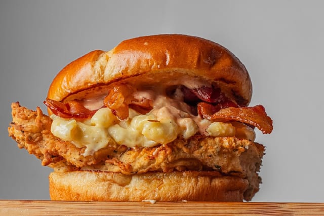 Spicy Mac N' Chick.